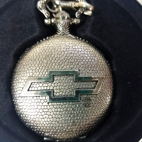 RARE Chevy Trucks pocket watch (vintage) - Picture 2 of 10
